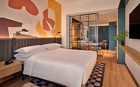 Caption By Hyatt Zhongshan Park 4*